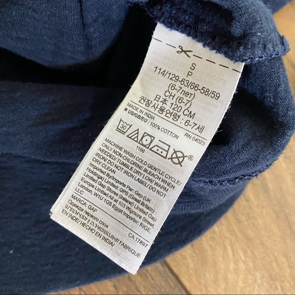 {preloved} Boy’s GAP Top - Picture 5 of 5